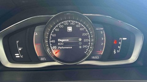 Voitures D'occasion À Labège | Volvo V60 Cross Country D4 Awd 190 Ch Geartronic 6 Summum 5P