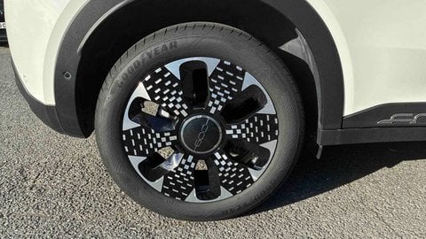 Voitures D'occasion À Libourne | Fiat 600 1.2 Hybrid 100Ch Dct6 La Prima 5P