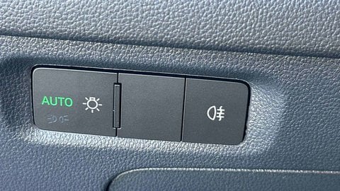 Voitures D'occasion À Tarbes | Škoda Octavia Break Combi 2.0 Tdi 150 Ch Scr Dsg7 Sportline 5P