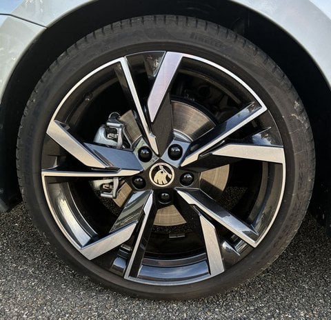 Voitures D'occasion À Lescar | Škoda Octavia Break Combi 2.0 Tdi 150 Ch Scr Dsg7 Sportline 5P