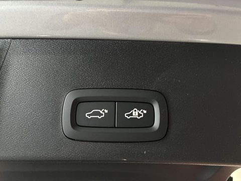 Voitures D'0Km À Labège | Volvo Xc40 B3 163 Ch Dct7 Plus 5P