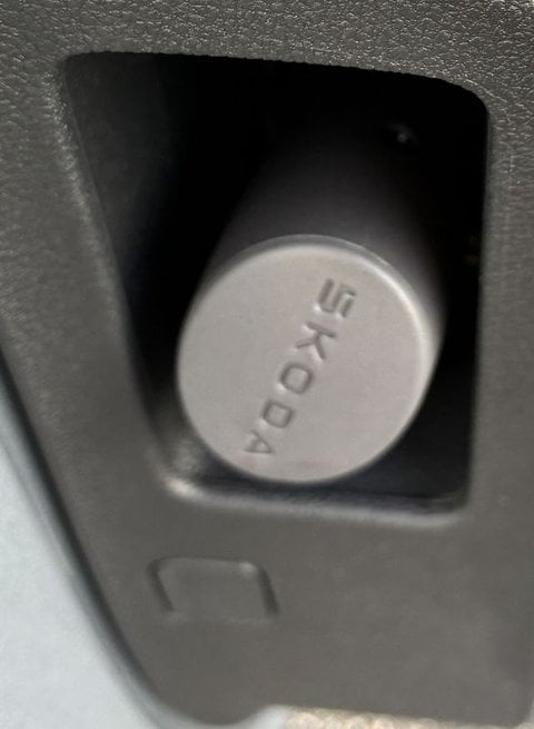 Voitures D'occasion À Lescar | Škoda Octavia Break Combi 2.0 Tdi 150 Ch Scr Dsg7 Sportline 5P