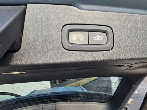 Voitures D'occasion À Saint Avit | Volvo V60 B4 197 Ch Geartronic 8 Plus 5P