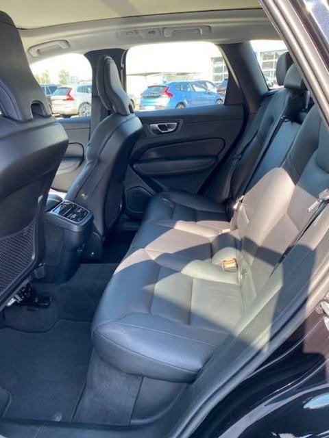 Voitures D'occasion À Saint Avit | Volvo Xc60 B4 197 Ch Geartronic 8 Ultimate Style Dark 5P