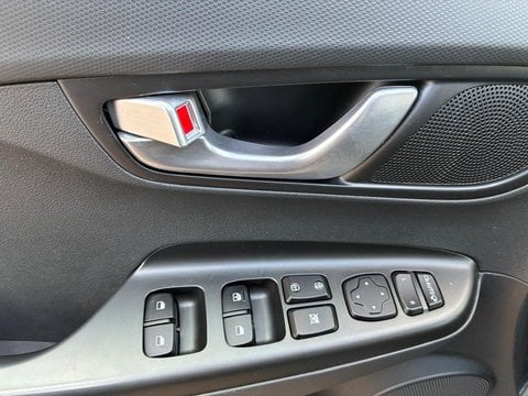 Voitures D'occasion À Le Bouscat | Hyundai Kona Electrique 39 Kwh - 136 Ch Intuitive 5P