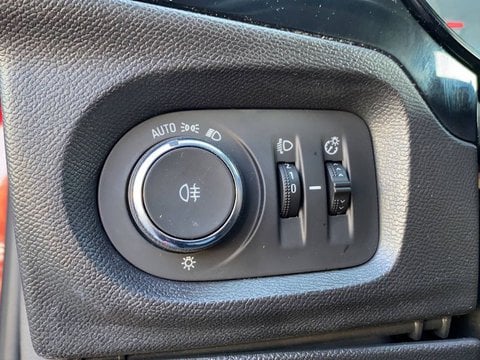 Voitures D'occasion À Toulouse | Opel Corsa 1.2 75 Ch Bvm5 Elegance Business 5P