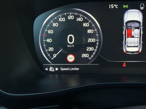 Voitures D'occasion À Lescar | Volvo Xc40 T3 163 Ch Geartronic 8 R-Design 5P