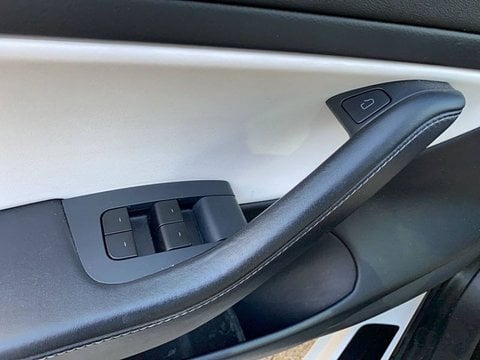 Voitures D'occasion À Fenouillet | Tesla Model 3 Autonomie Standard Plus Rwd 4P