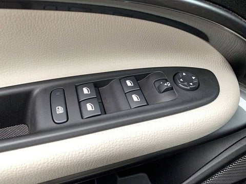 Voitures D'occasion À Villenave-D'ornon | Fiat 600 1.2 Hybrid 100Ch Dct6 La Prima 5P