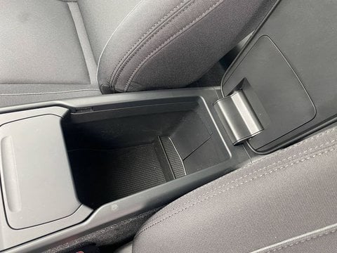 Voitures D'occasion À Labège | Volvo Xc40 B3 163 Ch Dct7 Momentum Business 5P