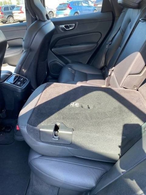 Voitures D'occasion À Saint Avit | Volvo Xc60 B4 197 Ch Geartronic 8 Ultimate Style Dark 5P