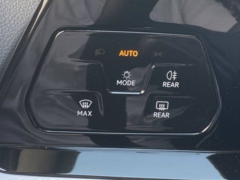 Voitures D'occasion À Lescar | Volkswagen Golf 1.0 Etsi Opf 110 Dsg7 Life Plus 5P