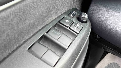 Voitures D'occasion À Lescar | Toyota Yaris Hybride 116H Collection 5P