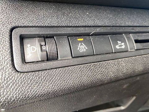 Voitures D'occasion À Muret | Peugeot 3008 Ii Puretech 130Ch S&S Eat8 Roadtrip 5P