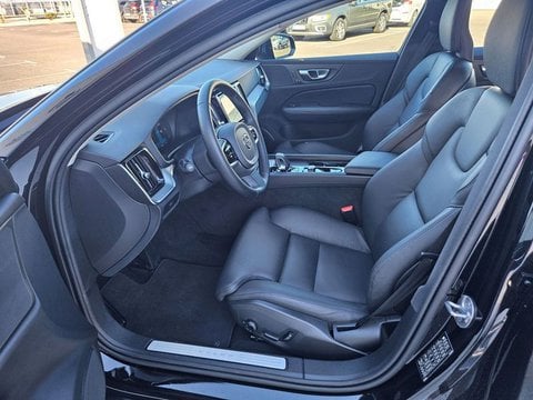 Voitures D'occasion À Saint Avit | Volvo V60 B4 197 Ch Dct7 Plus Style Dark 4P