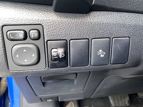 Voitures D'occasion À Muret | Toyota Auris Ii Touring Sports Hybride 136H Collection 5P