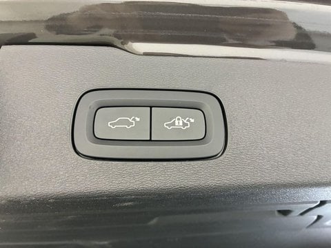 Voitures D'0Km À Toulouse | Volvo V60 B4 197 Ch Dct7 Plus Style Dark 4P
