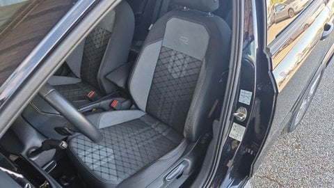 Voitures D'occasion À Tarbes | Volkswagen Taigo 1.0 Tsi 110 Dsg7 R-Line 5P