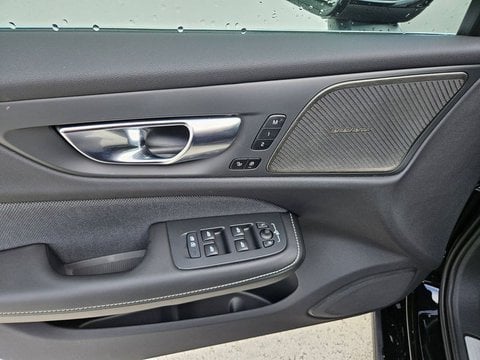 Voitures D'0Km À Saint Avit | Volvo V60 Ii T6 Awd Hybride Rechargeable 253 Ch + 145 Ch Geartroni...