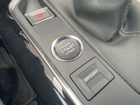 Voitures D'occasion À Lescar | Peugeot 3008 Puretech 130Ch S&S Bvm6 Gt Line 5P