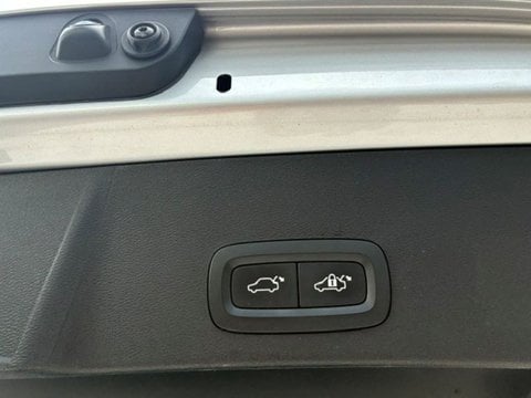 Voitures D'occasion À Saint Avit | Volvo Xc40 D3 Adblue 150 Ch Geartronic 8 Momentum 5P