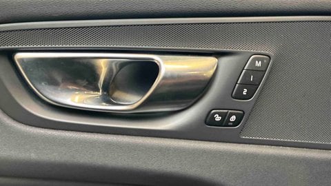 Voitures D'occasion À Anglet | Volvo Xc60 T6 Awd Hybride Rechargeable 253 Ch+145 Ch Geartronic 8...