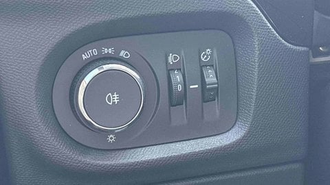 Voitures D'occasion À Toulouse | Opel Corsa 1.2 Turbo 100 Ch Bvm6 Edition 5P