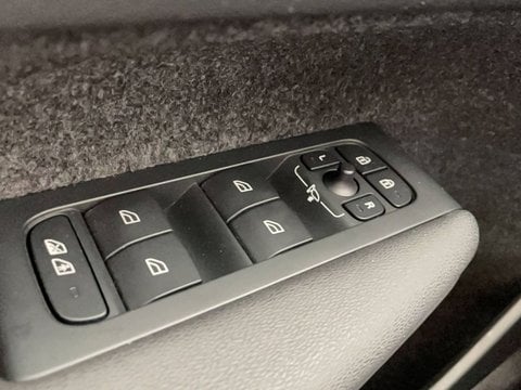 Voitures D'occasion À Mérignac | Volvo Xc40 T4 Recharge 129+82 Ch Dct7 Start 5P