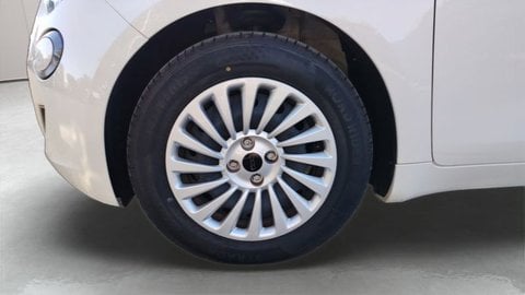 Voitures D'occasion À Villenave-D'ornon | Fiat 500 500E Berline E 95 Ch Nouvelle 3P