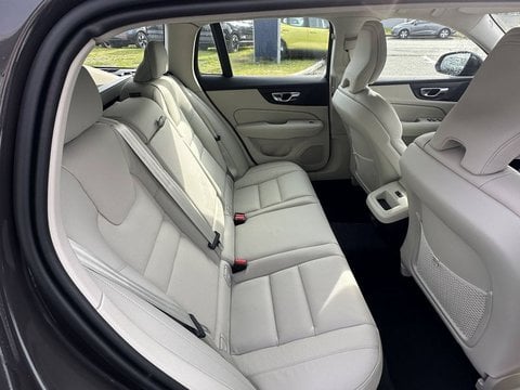 Voitures D'0Km À Toulouse | Volvo V60 B4 197 Ch Dct7 Plus Style Dark 4P