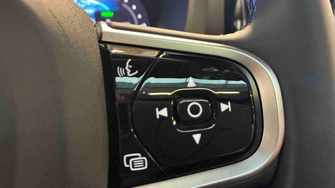 Voitures D'occasion À Anglet | Volvo Xc60 T6 Awd Hybride Rechargeable 253 Ch+145 Ch Geartronic 8...