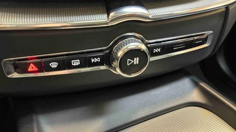 Voitures D'occasion À Anglet | Volvo Xc60 T6 Awd Hybride Rechargeable 253 Ch+145 Ch Geartronic 8...