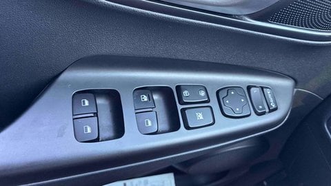 Voitures D'occasion À Le Bouscat | Hyundai Kona Electrique 39 Kwh - 136 Ch Intuitive 5P