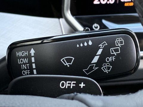 Voitures D'occasion À Lescar | Volkswagen Golf 1.5 Ehybrid 204 Dsg6 Vw Edition 5P