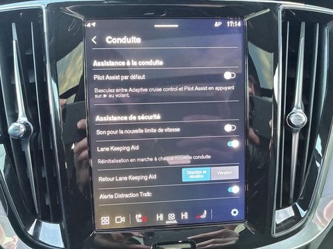 Voitures D'occasion À Lescar | Volvo V60 B4 197 Ch Dct7 Ultra Style Dark 4P