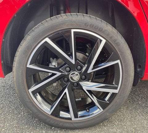 Voitures D'occasion À Lescar | Škoda Kamiq 1.0 Tsi Evo 110 Ch Dsg7 Monte-Carlo 5P