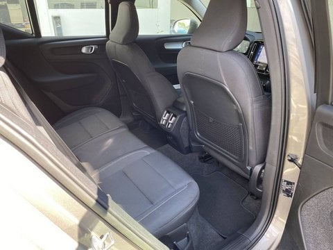 Voitures D'occasion À Labège | Volvo Xc40 T2 129 Ch Momentum Business 5P