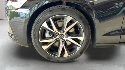 Voitures D'occasion À Anglet | Volvo V60 B4 197 Ch Dct7 Plus Style Dark 4P
