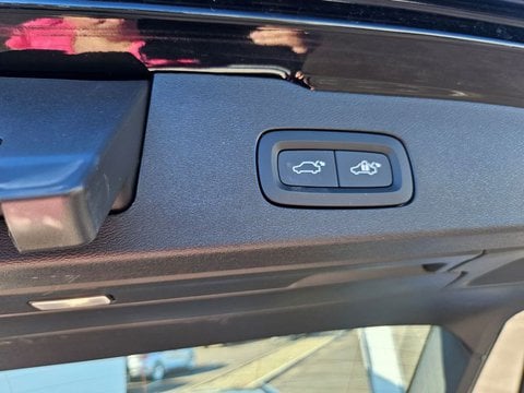 Voitures D'occasion À Saint Avit | Volvo V60 B4 197 Ch Dct7 Plus Style Dark 4P