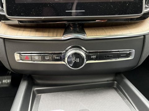 Voitures D'0Km À Toulouse | Volvo Xc60 T6 Awd Hybride Rechargeable 253 Ch+145 Ch Geartronic 8 Ul...
