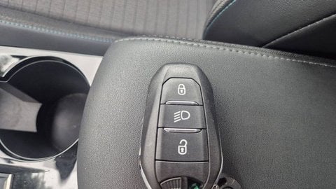 Voitures D'occasion À Le Bouscat | Peugeot 208 Puretech 100 S&S Bvm6 Allure 5P