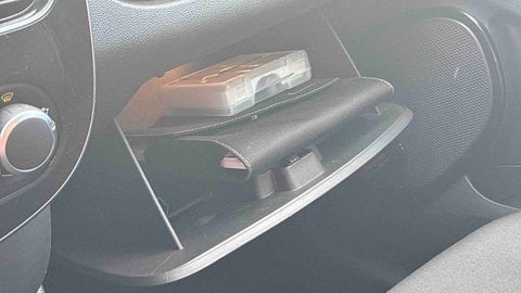 Voitures D'occasion À Lescar | Renault Clio 1.2 16V 75 Limited 5P