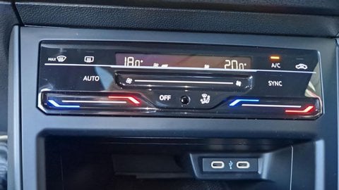 Voitures D'occasion À Tarbes | Volkswagen Taigo 1.0 Tsi 110 Dsg7 R-Line 5P