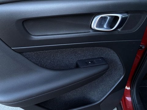 Voitures D'occasion À Lescar | Volvo Xc40 T3 163 Ch Geartronic 8 R-Design 5P