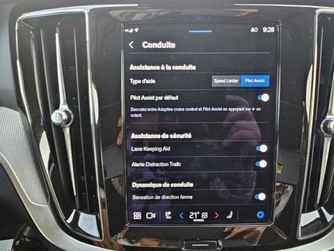 Voitures D'occasion À Saint Avit | Volvo V60 B4 197 Ch Geartronic 8 Plus 5P