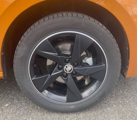 Voitures D'occasion À Lescar | Škoda Kamiq 1.0 Tsi Evo 110 Ch Dsg7 Monte-Carlo 5P