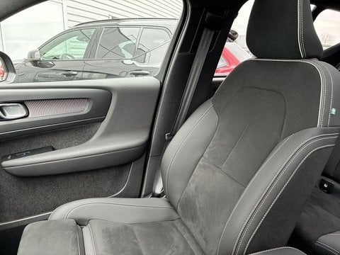 Voitures D'occasion À Lescar | Volvo Xc40 B3 163 Ch Dct7 Black Edition 5P