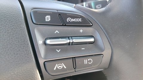 Voitures D'occasion À Villenave-D'ornon | Hyundai Kona Electrique 39 Kwh - 136 Ch Intuitive 5P
