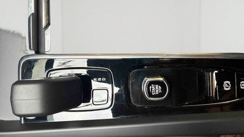 Voitures D'occasion À Anglet | Volvo Xc60 T6 Awd Hybride Rechargeable 253 Ch+145 Ch Geartronic 8...