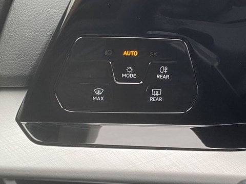Voitures D'occasion À Lescar | Volkswagen Golf Viii 1.0 Etsi Opf 110 Dsg7 Life Plus 5P